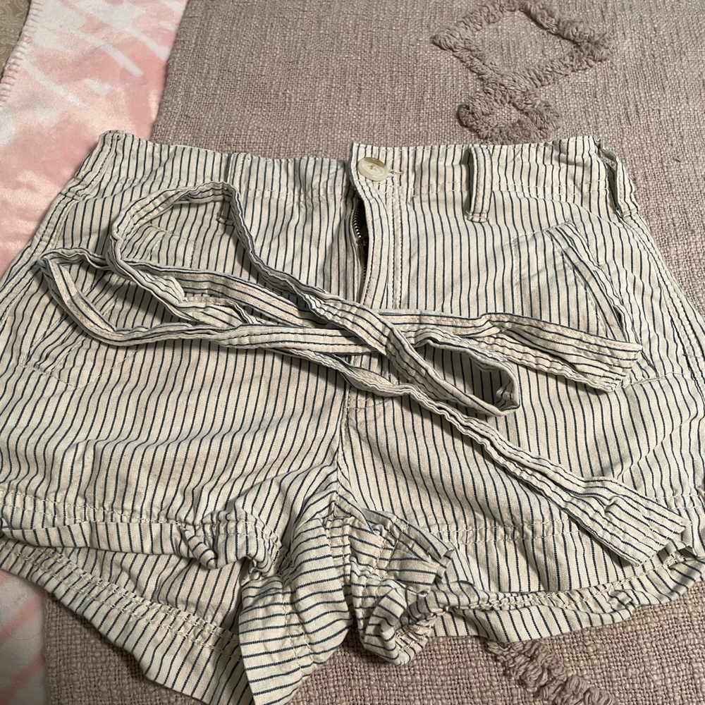 american eagle shorts